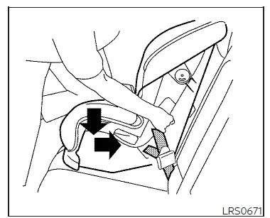 Nissan Altima L34. Child restraints